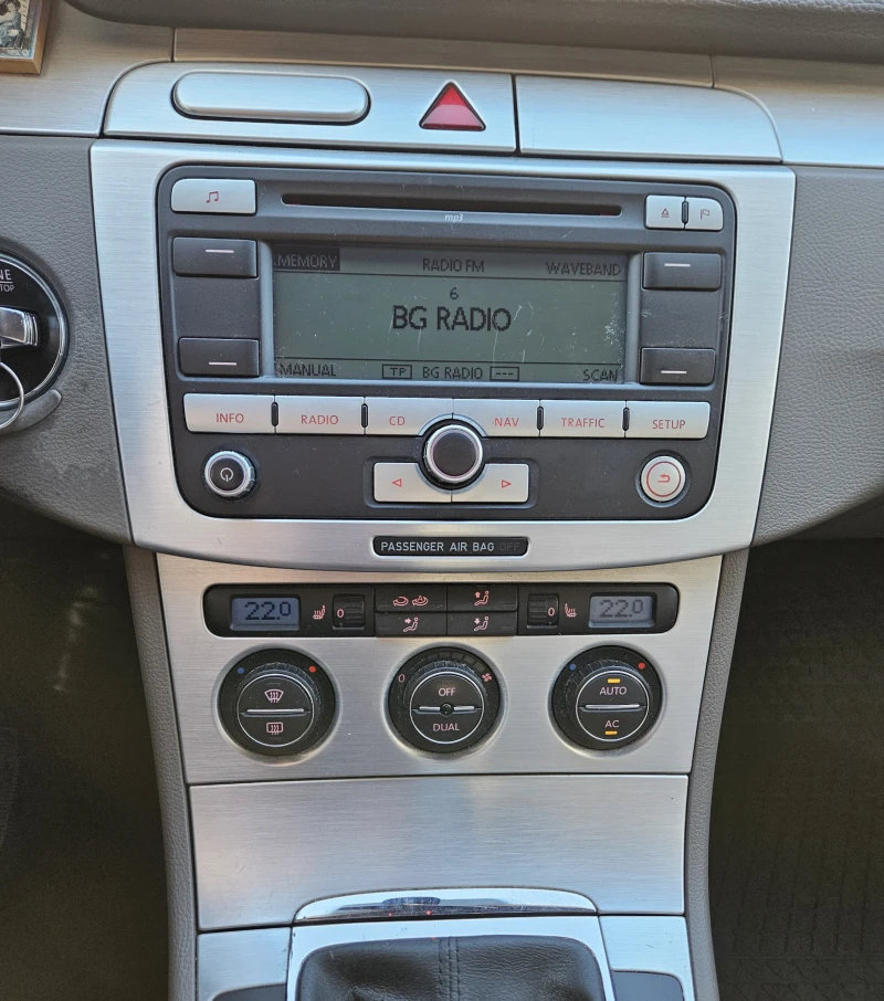 VW Passat, снимка 6 - Автомобили и джипове - 52181001