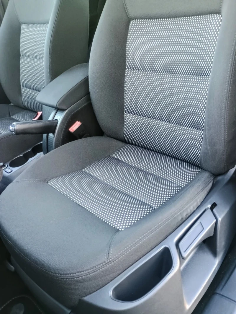 Skoda Octavia * SCOUT * 4X4 * АВТОМАТИК * СЕРВИЗНИ ДОКУМЕНТИ * , снимка 12 - Автомобили и джипове - 52996610