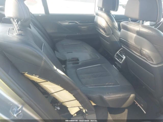 BMW 740 I* ЛИЗИНГ* ОБДУХ* МАСАЖИ* 360, снимка 8 - Автомобили и джипове - 54702710