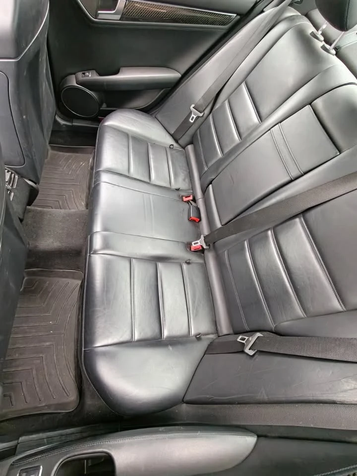 Mercedes-Benz C 63 AMG * CARFAX * КРАЙНА ЦЕНА ДО БЪЛГАРИЯ * , снимка 13 - Автомобили и джипове - 56196820