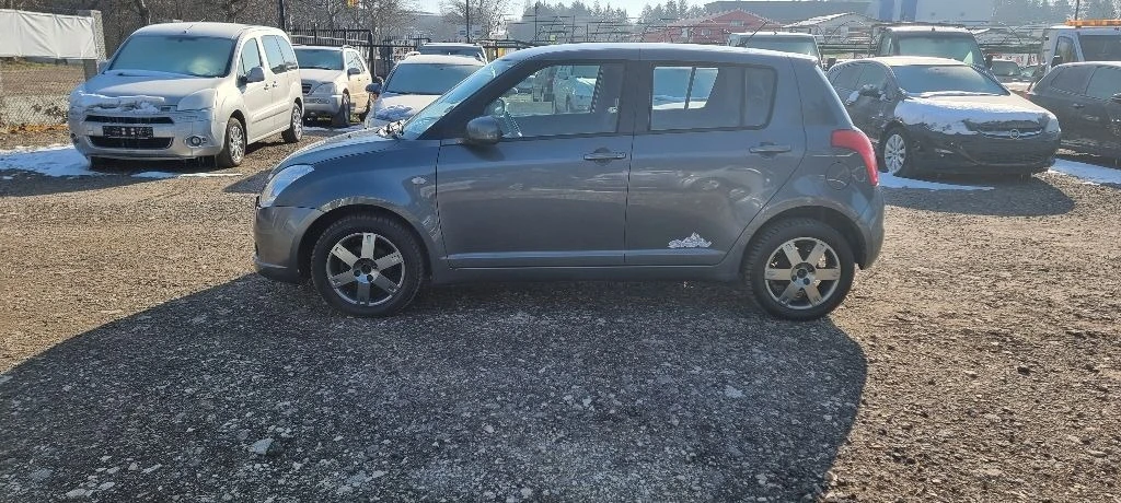 Suzuki Swift 1.3i - изображение 2