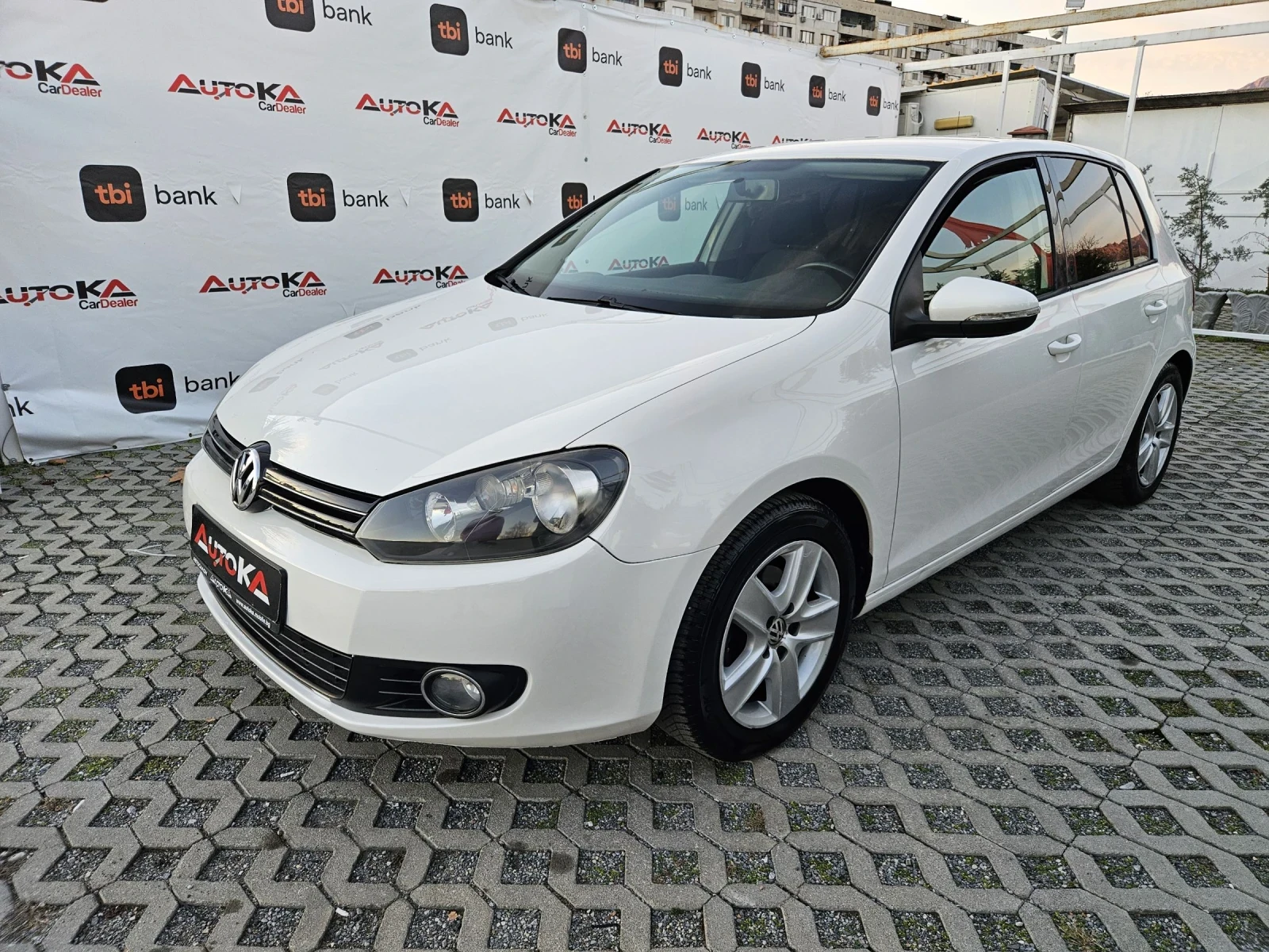 VW Golf 1.6i-102кс= ГАЗ* LANDI RENZO= LED= NAVI= АВТОПИЛОТ - изображение 6