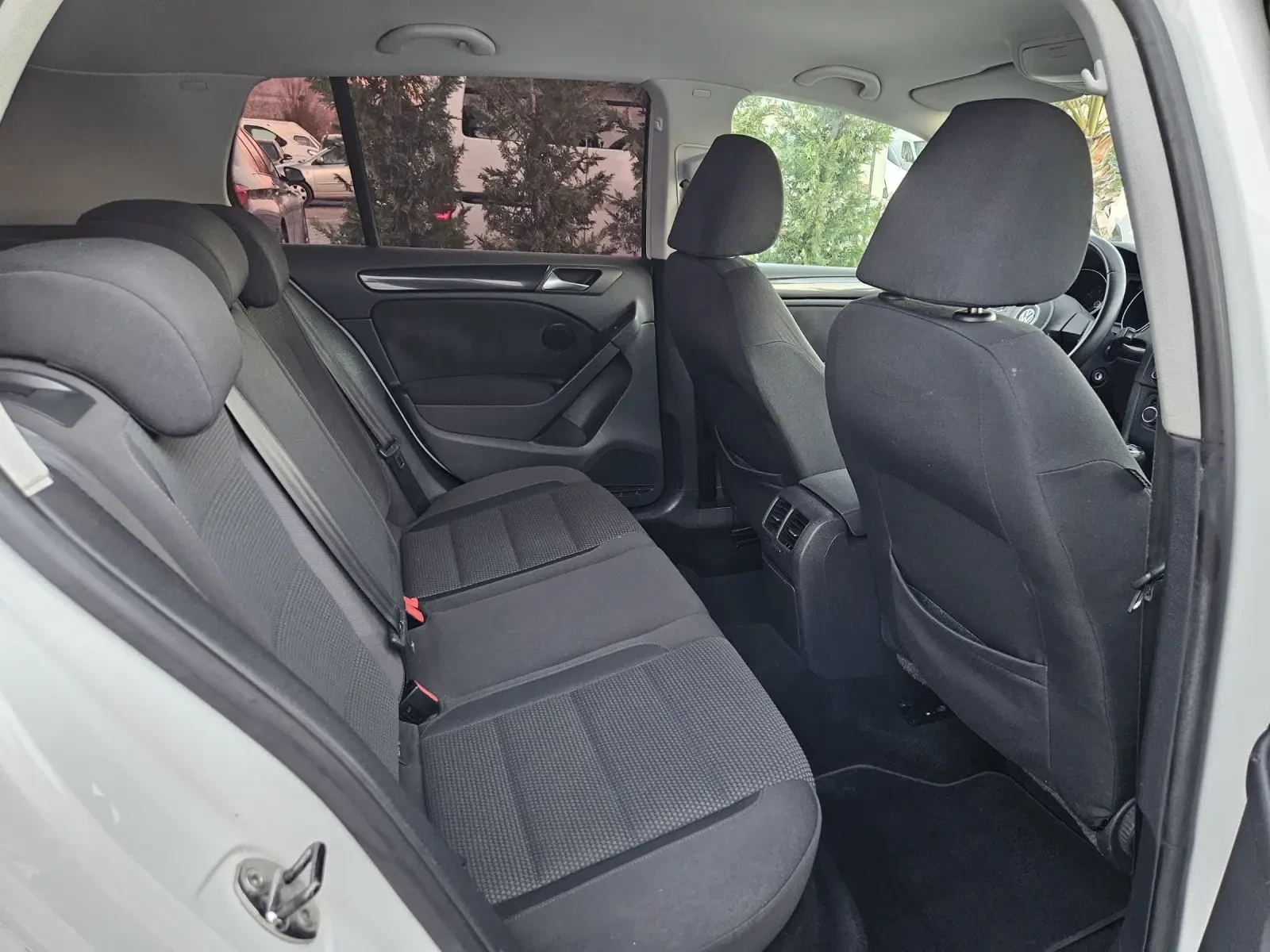 VW Golf 1.6i-102= * LANDI RENZO= LED= NAVI=  | Mobile.bg   14