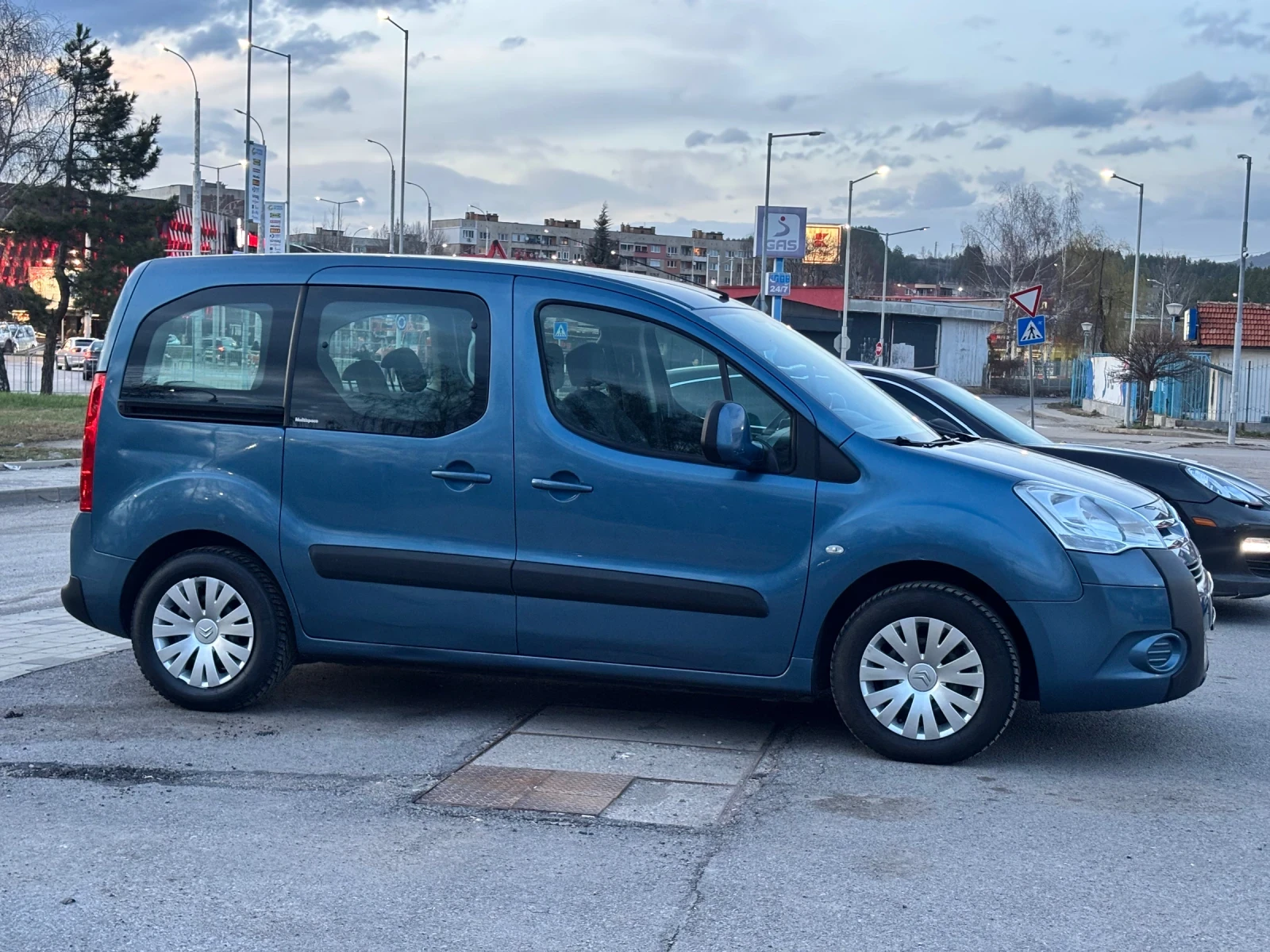 Citroen Berlingo 1.6i Multispace - изображение 3