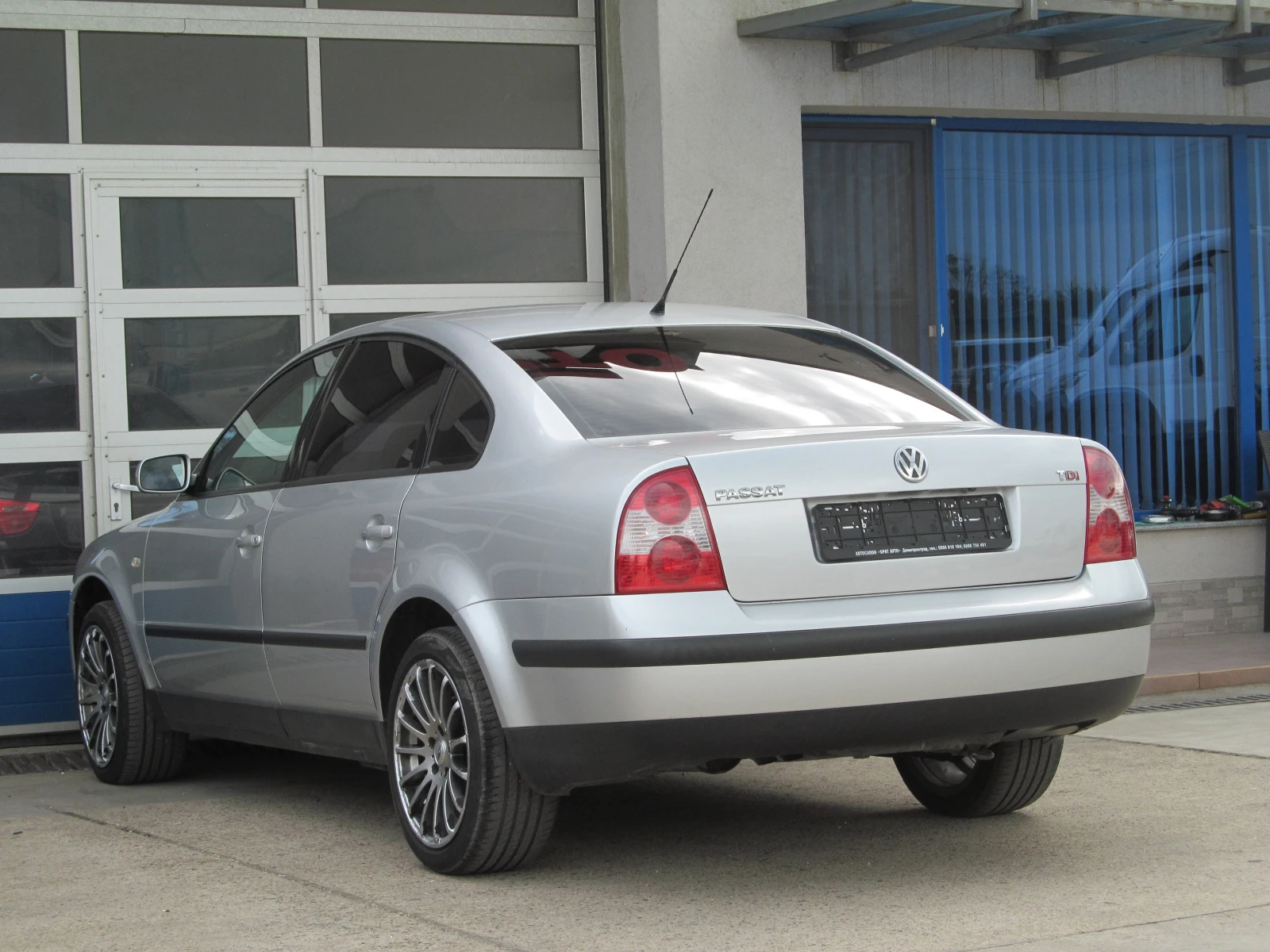 VW Passat 1.9TDI - изображение 6