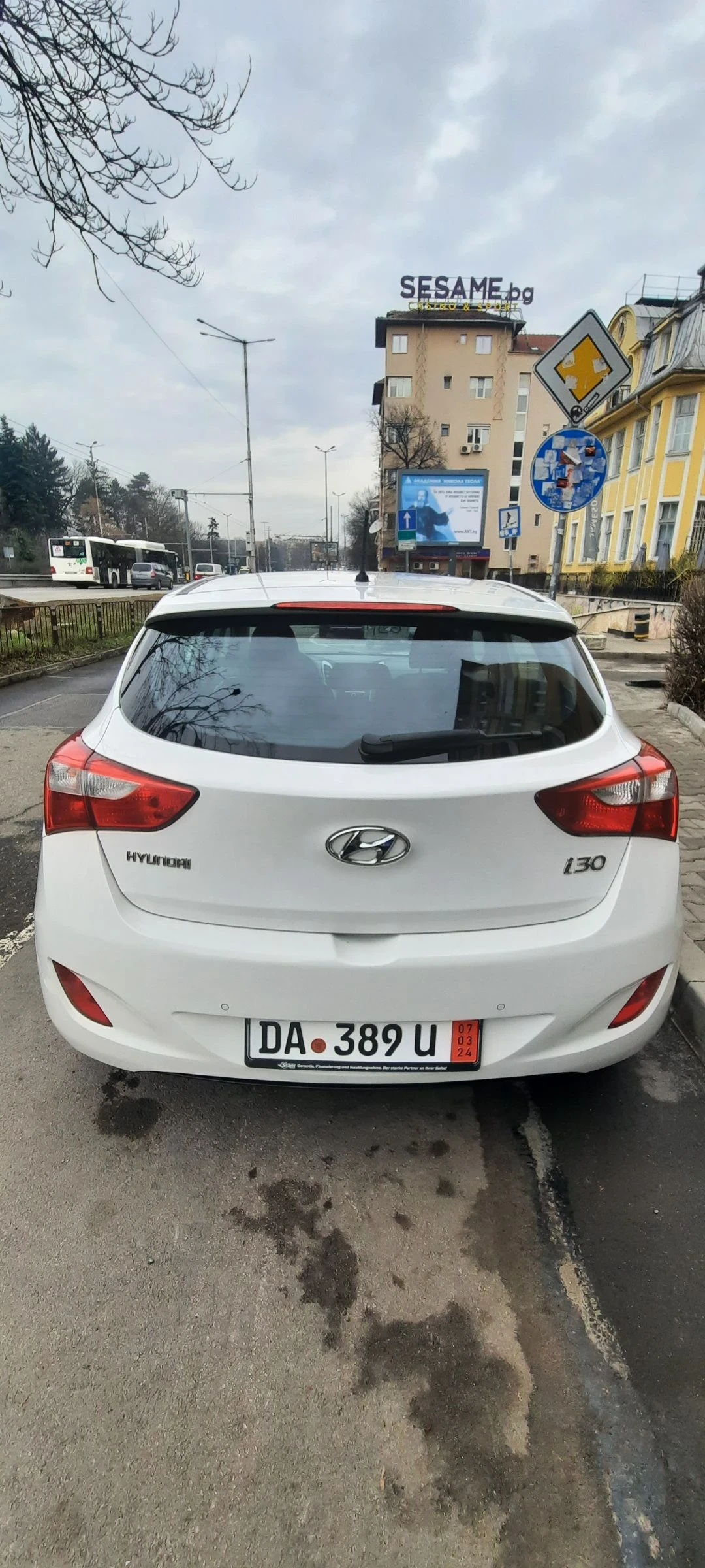 Hyundai I30 Сервизна Книжка + Нова  Верига1.4 FIFA World Cup  - изображение 6