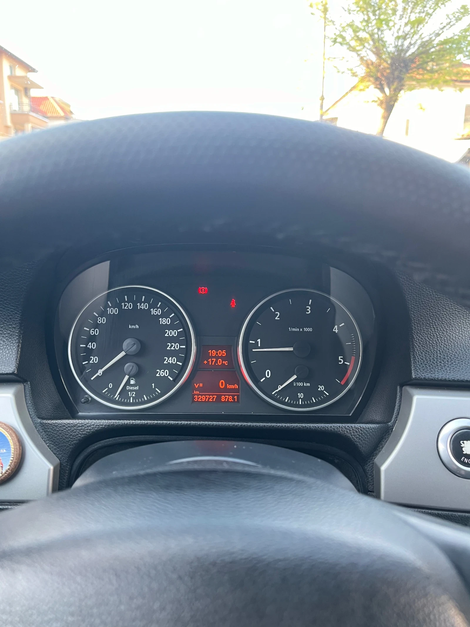BMW 320  - изображение 9