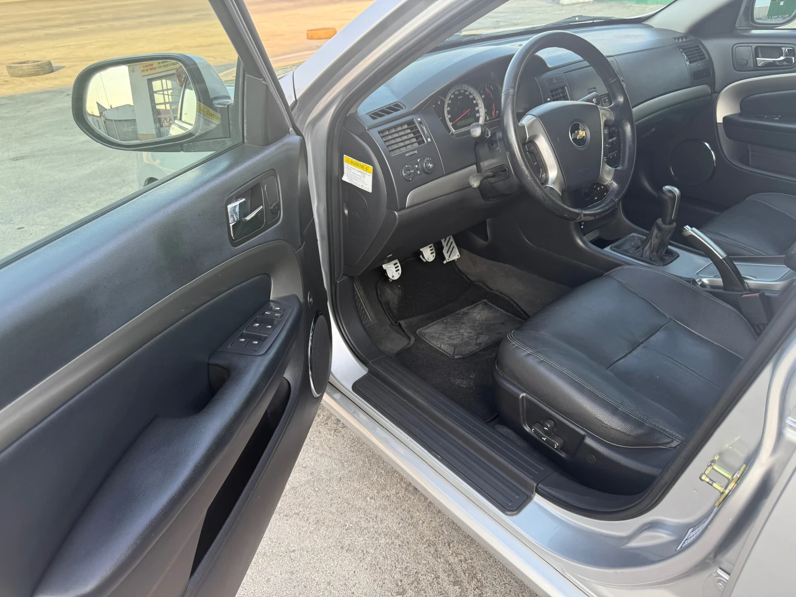 Chevrolet Epica 2.0i-Газ-Кожа - изображение 9