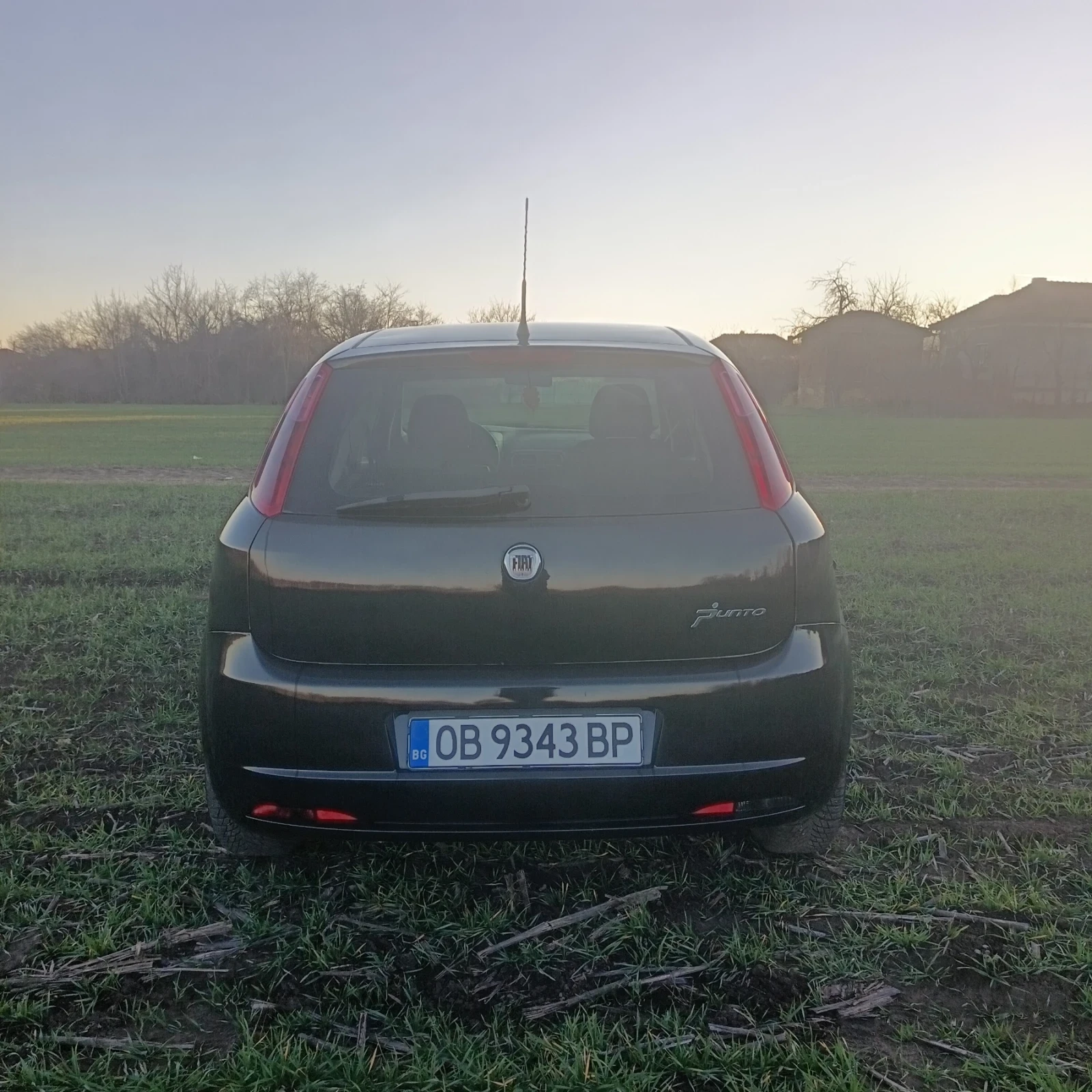 Fiat Punto Grande punto 1.3MJET - изображение 4