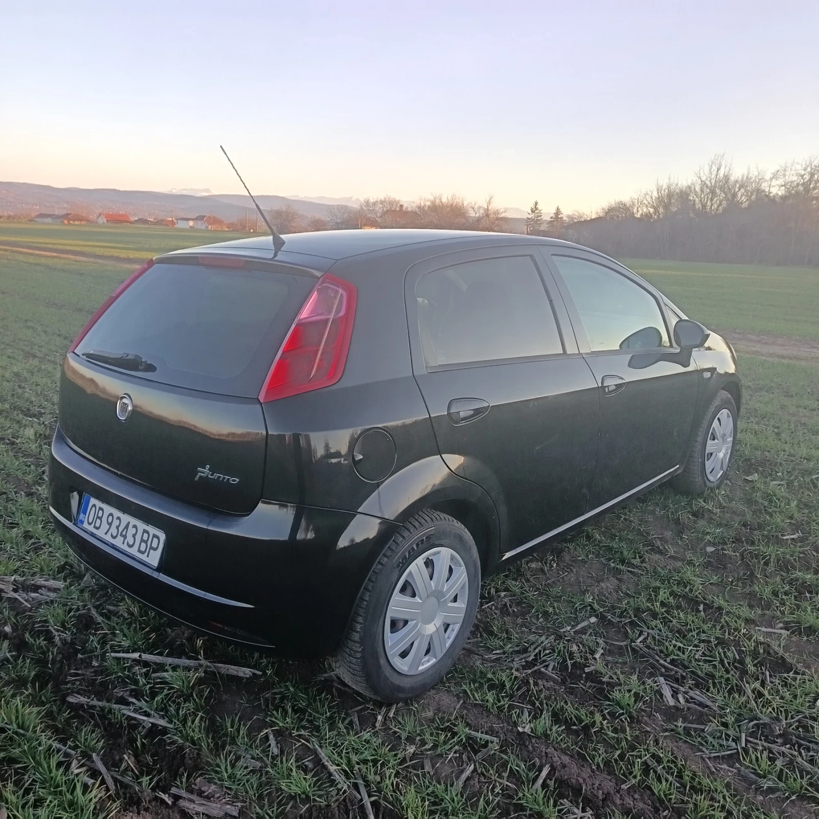 Fiat Punto Grande punto 1.3MJET - изображение 3