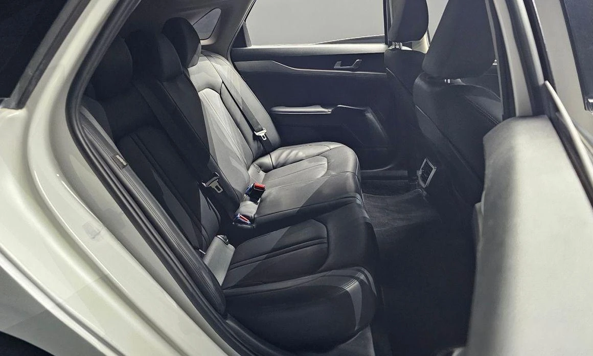 Kia K5 | Mobile.bg   12