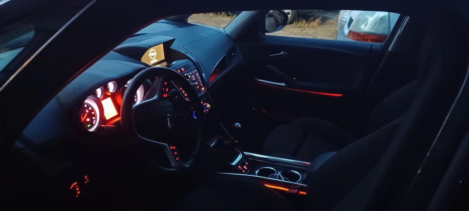 Opel Zafira ТОП 7м. Ксенон  | Mobile.bg — изображение 14