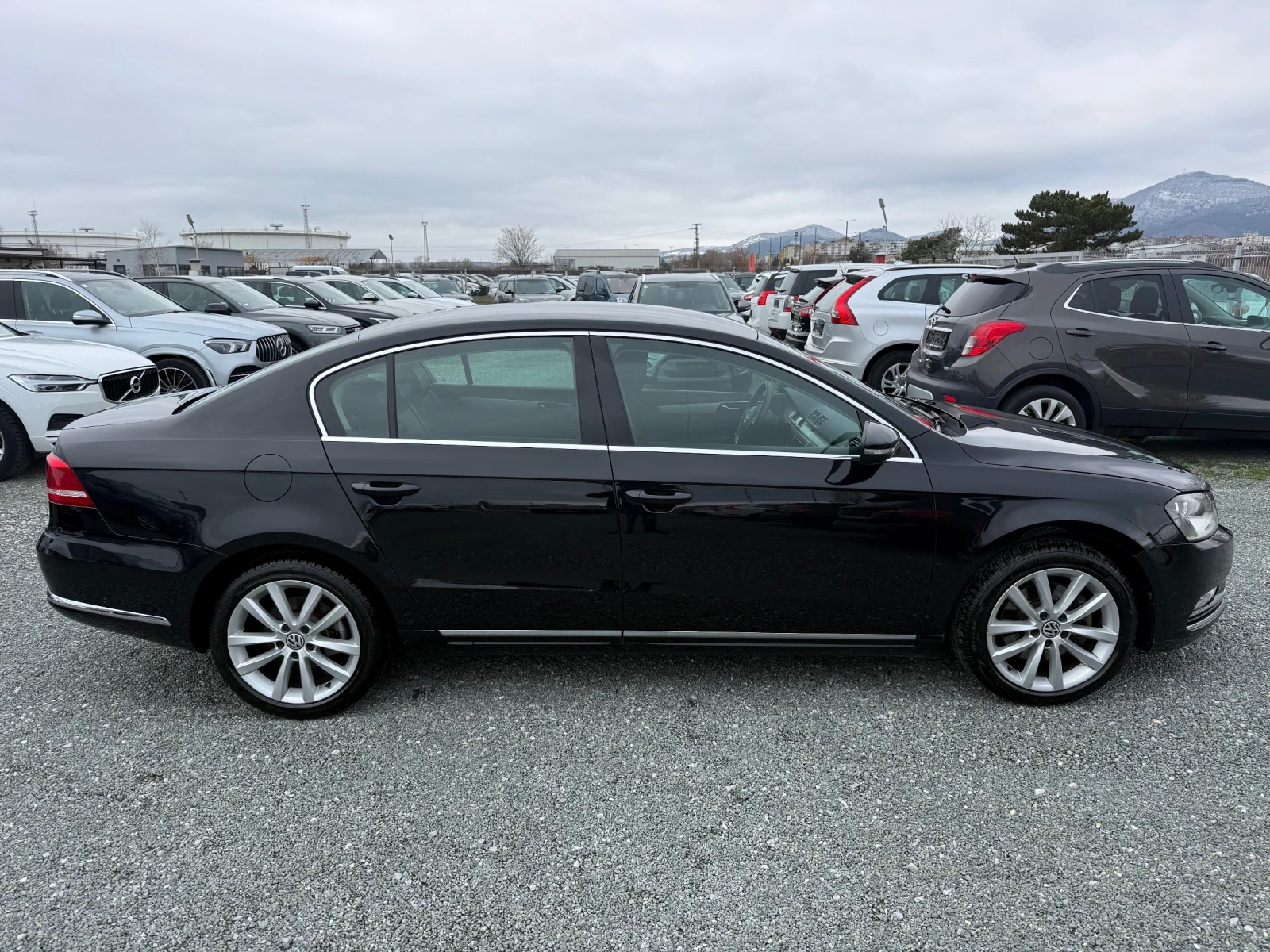 VW Passat (KATO НОВА) - изображение 4