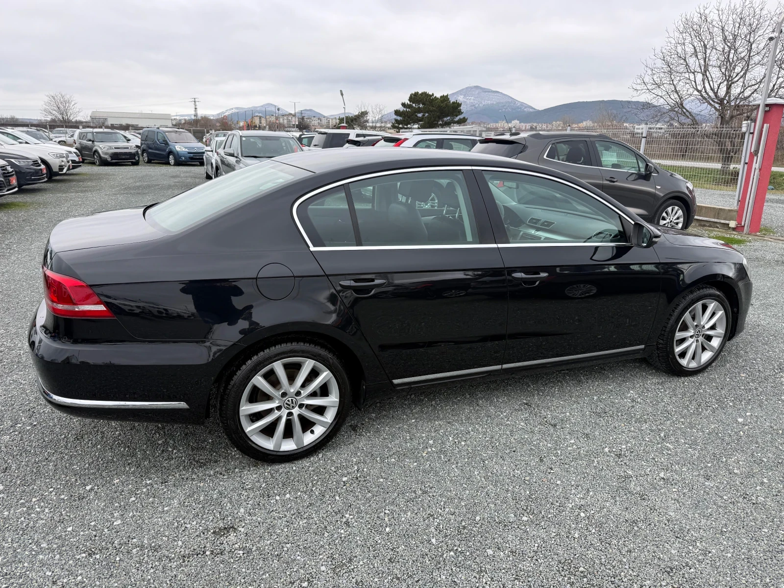 VW Passat (KATO НОВА) - изображение 5