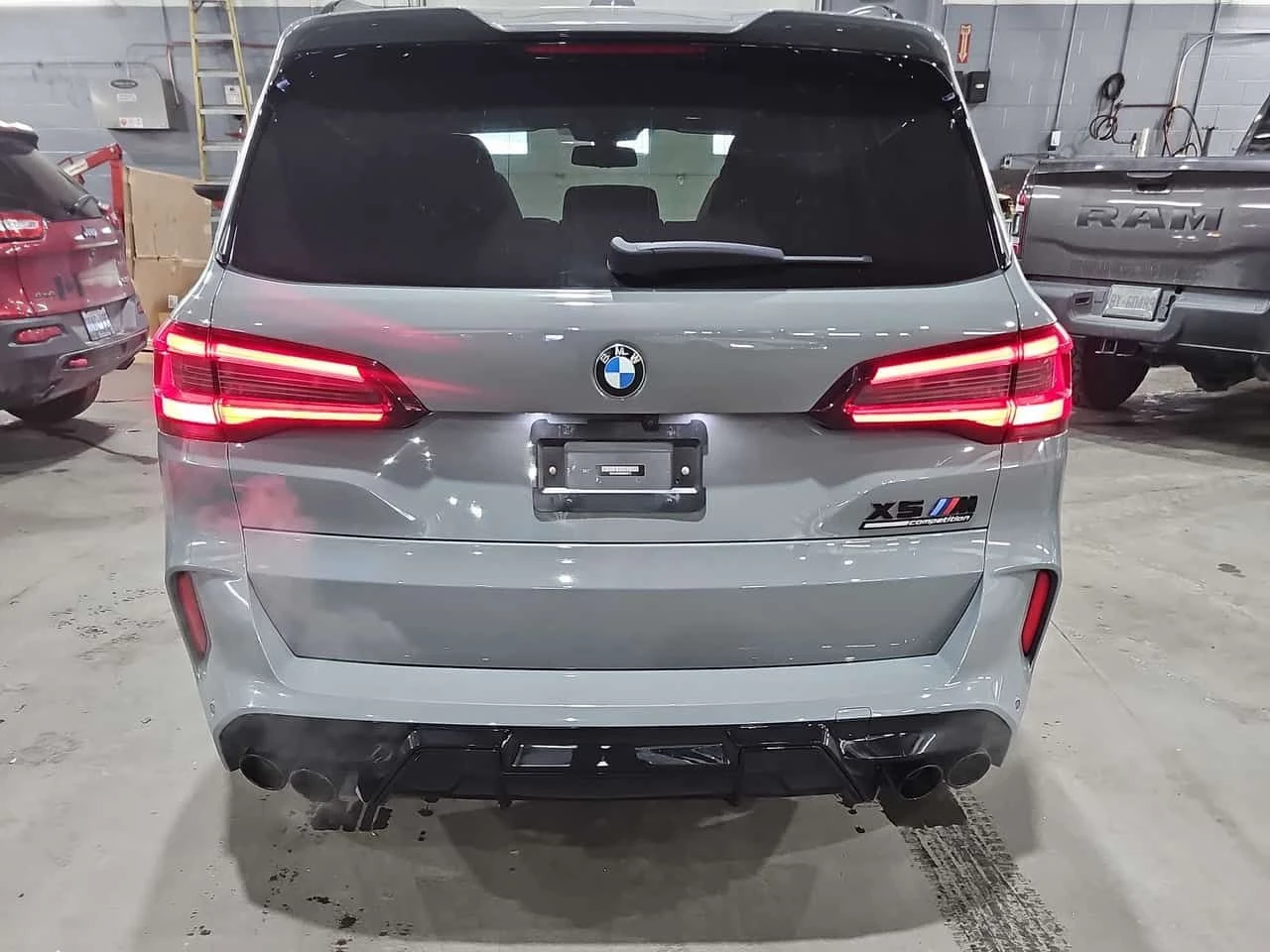 BMW X5M * Competition * CARFAX * ���� �� �� | Mobile.bg � ����������� 13