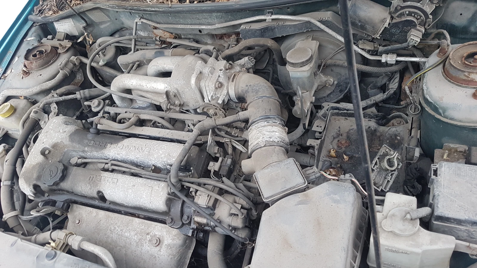 Mazda 323 1.5i, снимка 7 - Автомобили и джипове - 53711779