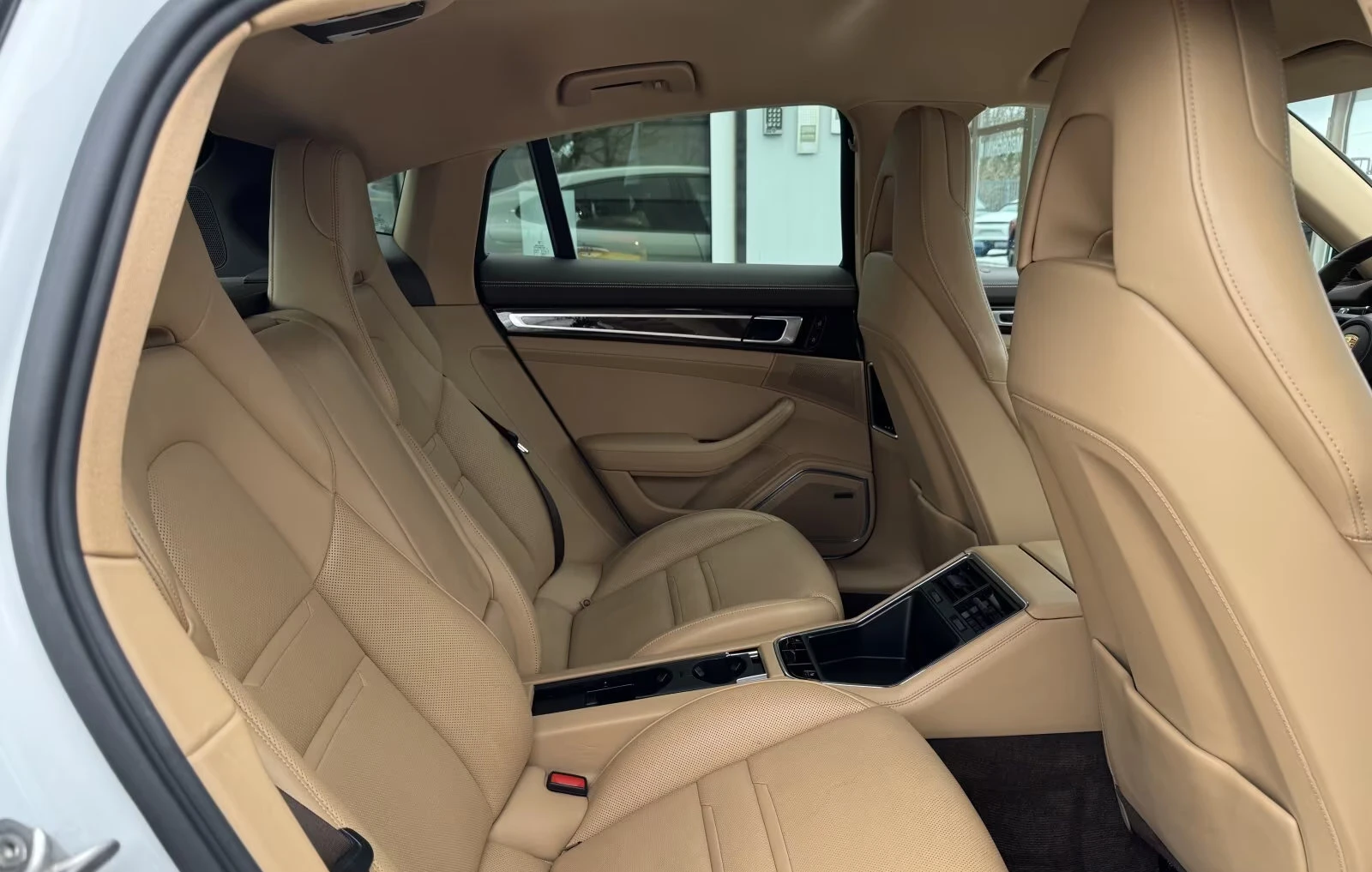 Porsche Panamera 4S/E-HYBRID/441HP/BOSE/360/INNO/21/CHRONO/178z, снимка 12 - Автомобили и джипове - 53894135