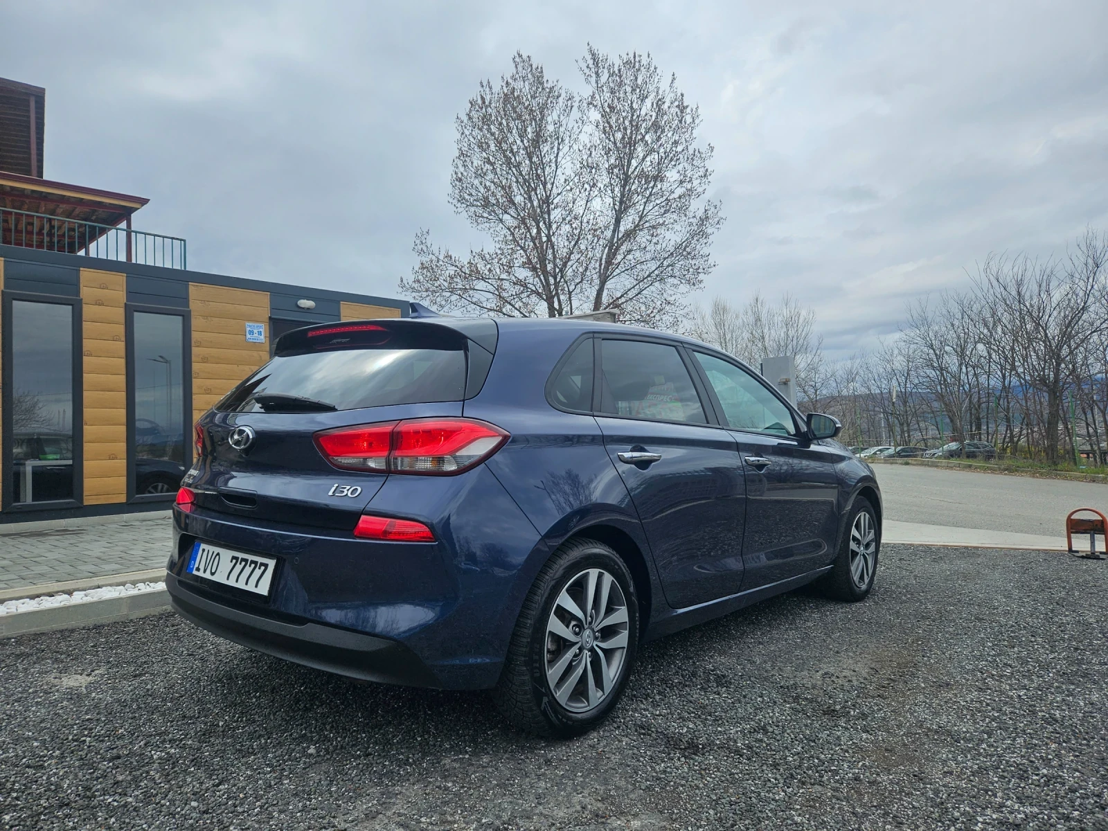 Hyundai I30 1.6CRDI FullExtri, снимка 4 - Автомобили и джипове - 54067858