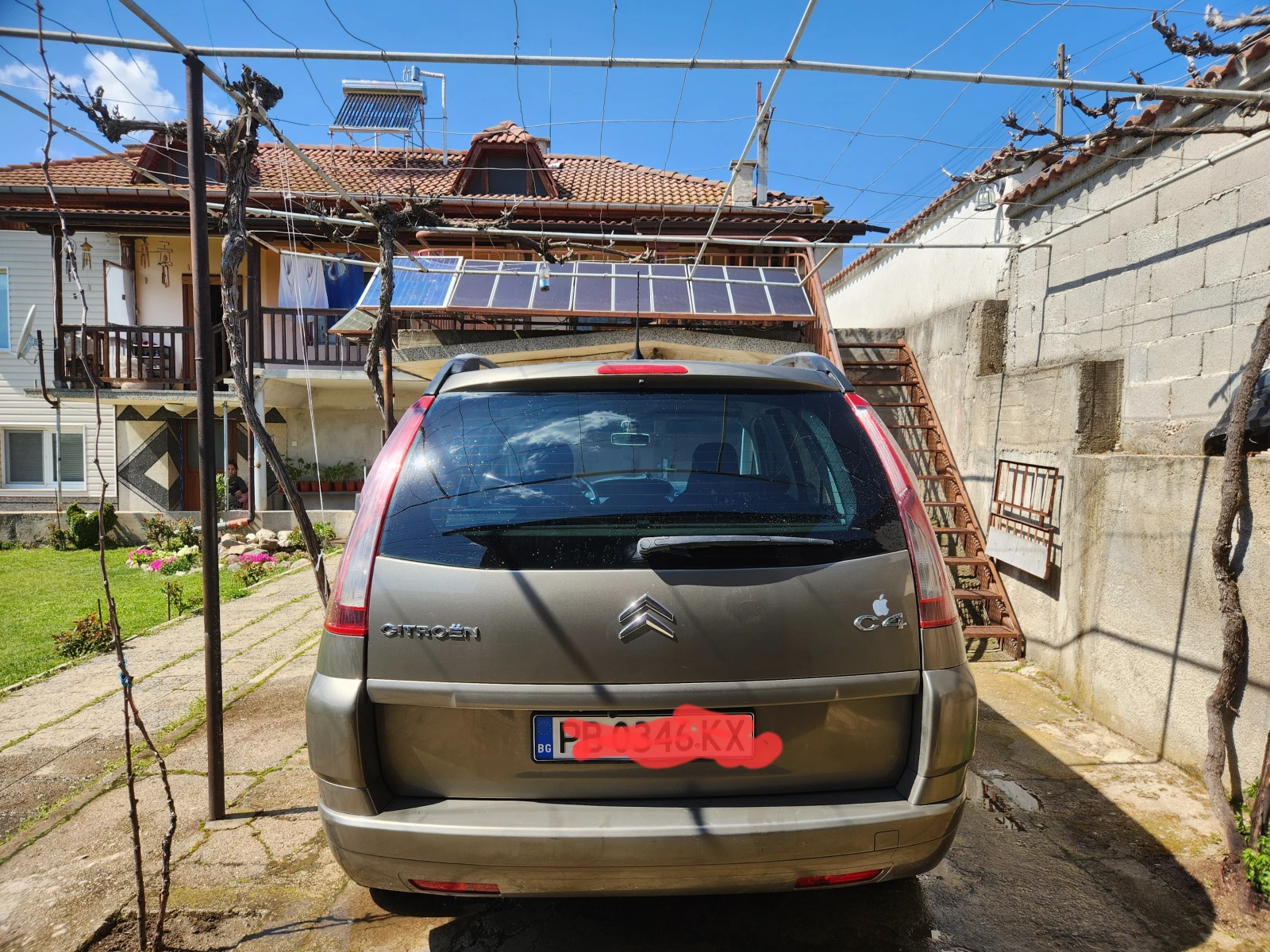 Citroen C4 Picasso 1, 6 HDi, снимка 12 - Автомобили и джипове - 54174580