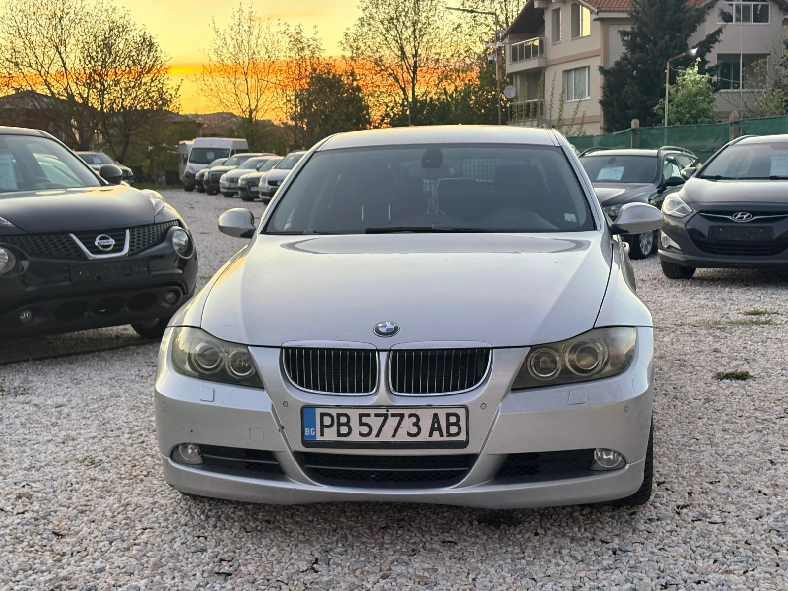 BMW 330 XD 231 кс Кожа Нави Напълно Обслужен