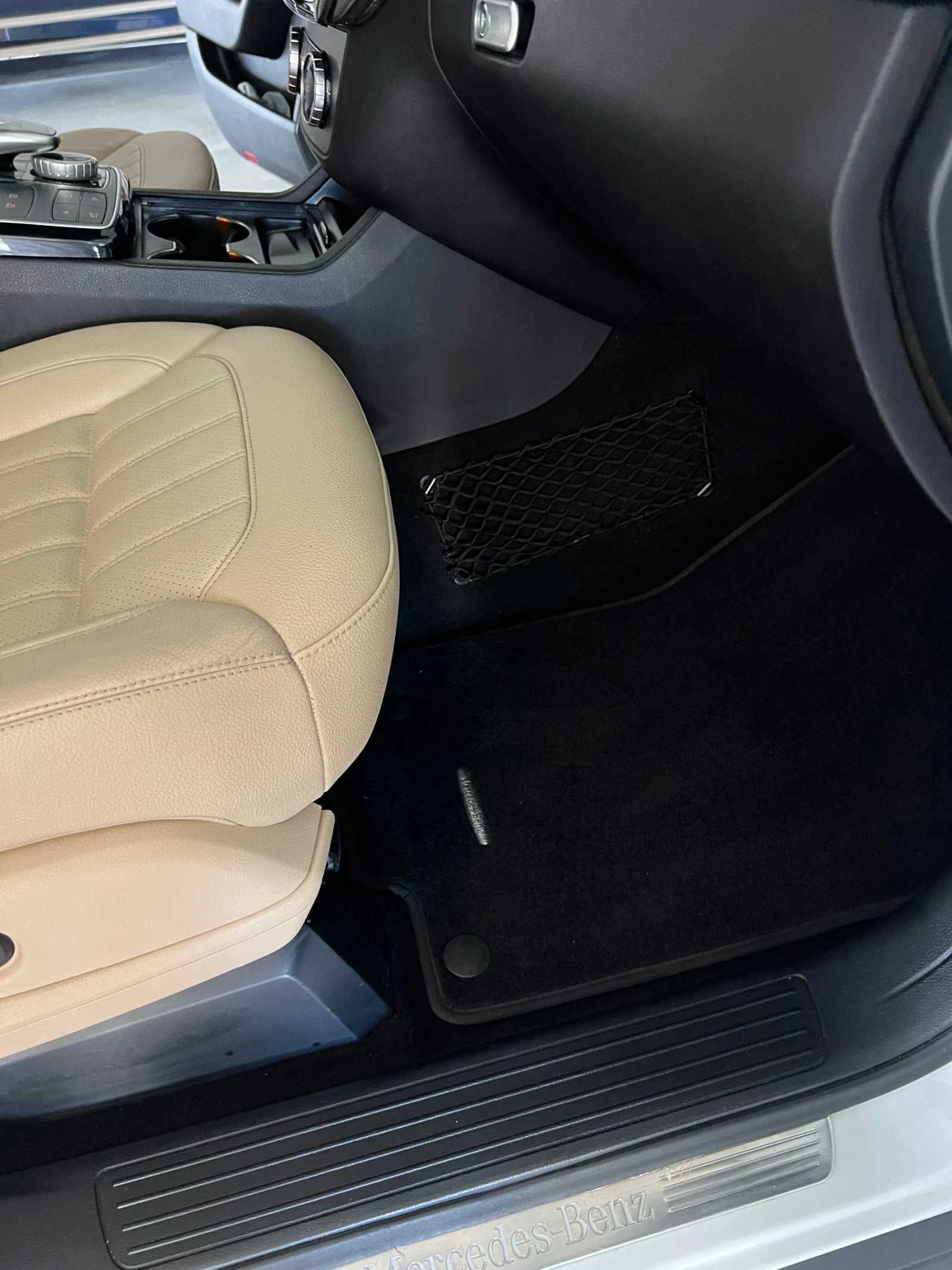 Mercedes-Benz GLS 450 3.0 Бензин, снимка 13 - Автомобили и джипове - 54737184