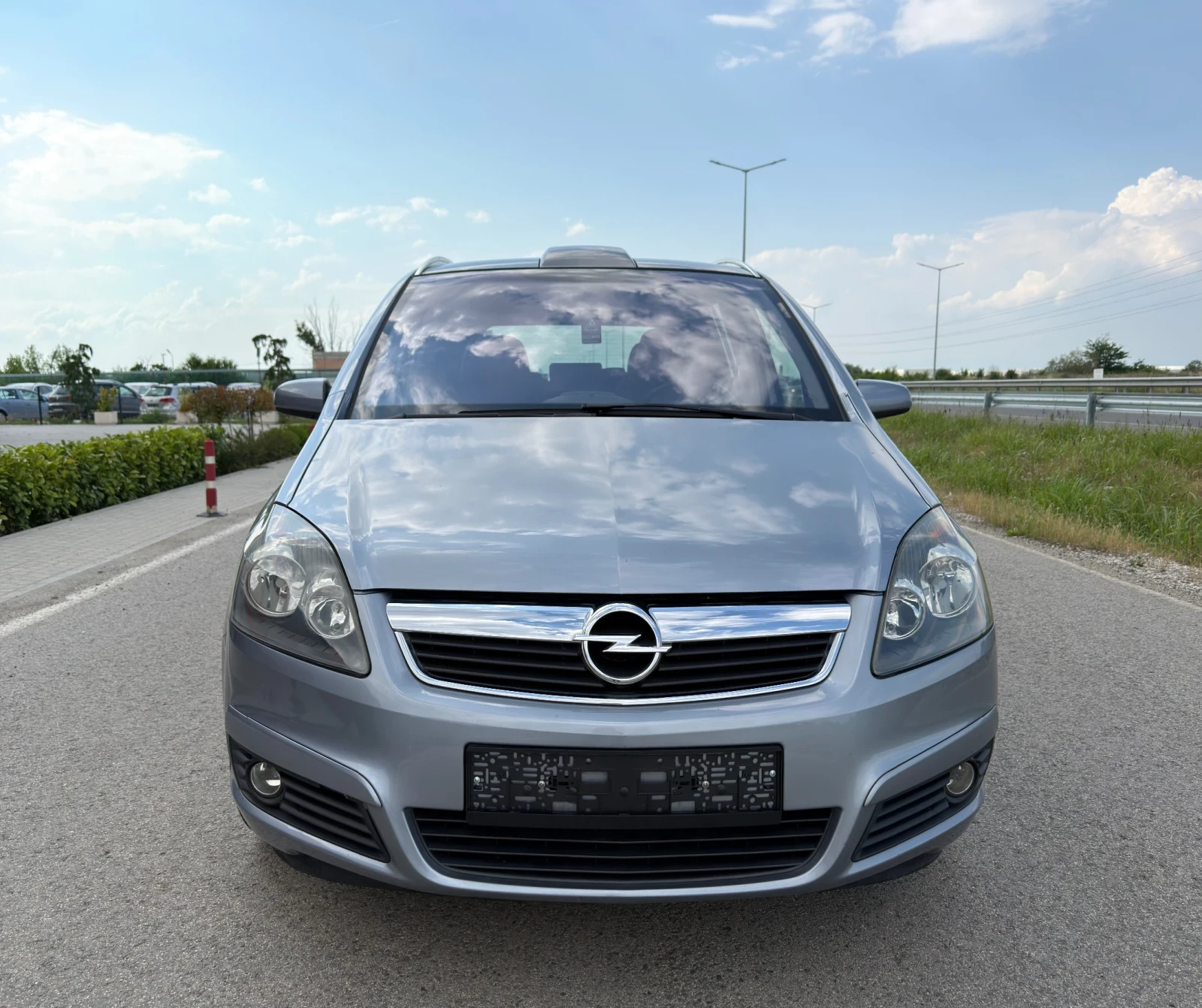 Opel Zafira 1.8i-ГАЗ/COSMO/ПАНОРАМА, снимка 2 - Автомобили и джипове - 54803665