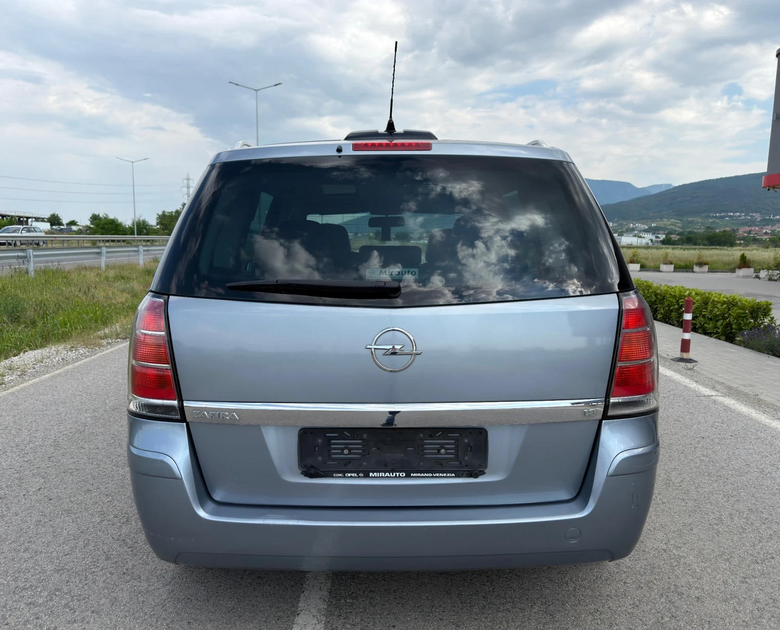 Opel Zafira 1.8i-ГАЗ/COSMO/ПАНОРАМА, снимка 6 - Автомобили и джипове - 54803665