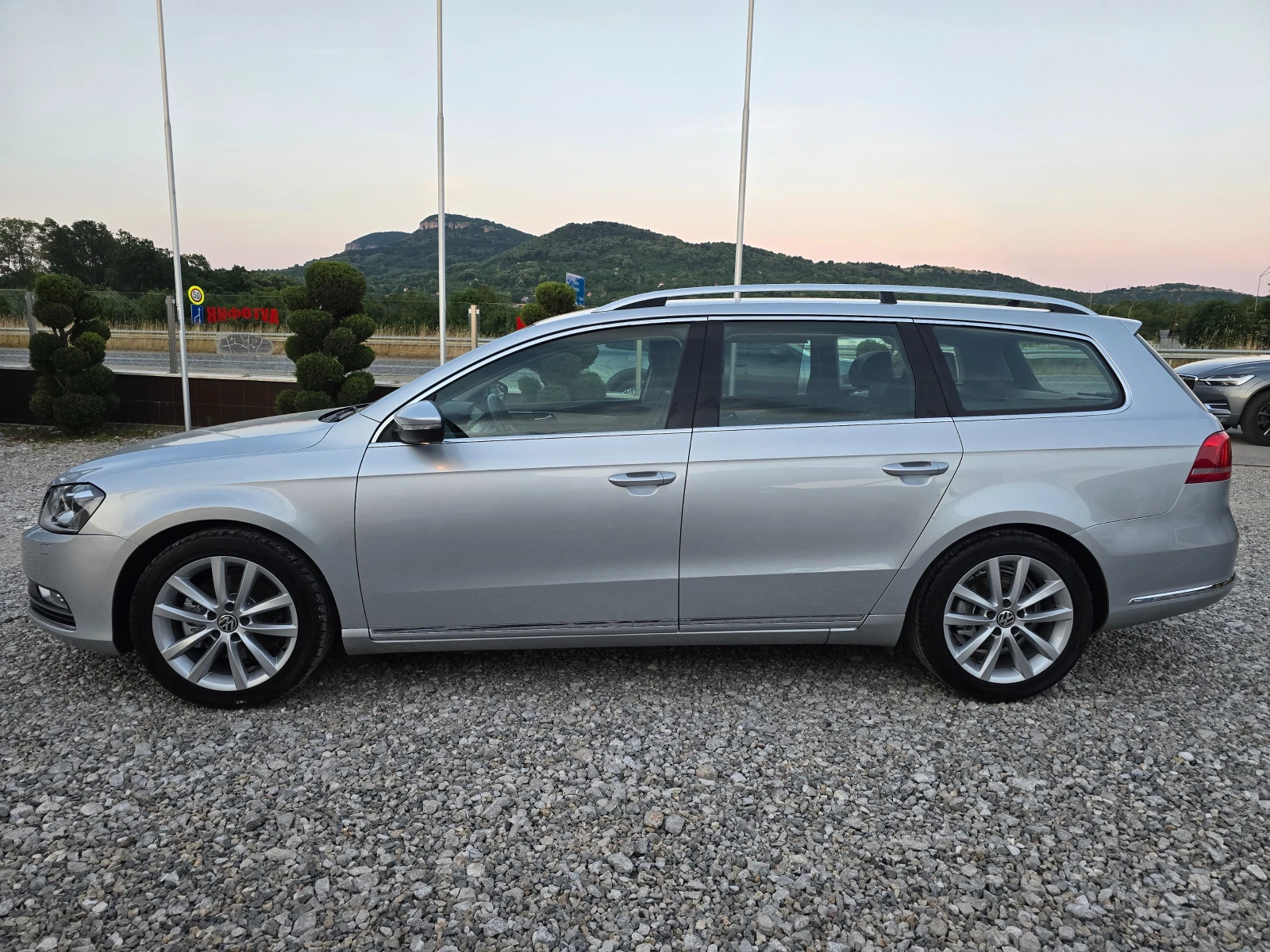 VW Passat 2.0 TDI HIGHLINE !! НОВ ВНОС !!! РЕАЛНИ КИЛОМЕТРИ , снимка 2 - Автомобили и джипове - 54984981