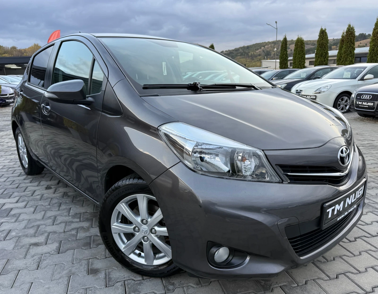 Toyota Yaris 1.3VVTI* NAVI* LED*  | Mobile.bg � ����������� 2