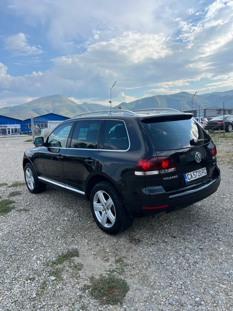 VW Touareg 3.0TDI* Navi* FULL* ЛИЗИНГ, снимка 5 - Автомобили и джипове - 46993496