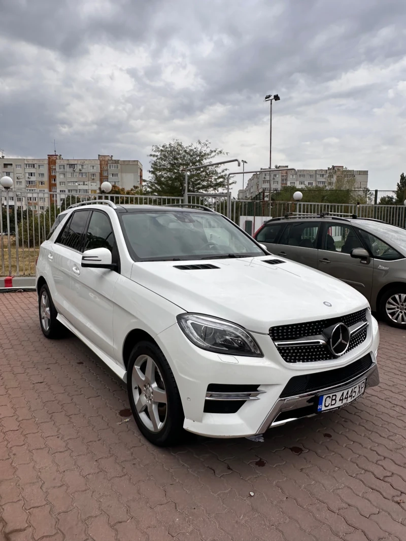 Mercedes-Benz ML 350 BLUETEC 4 MATIC AMG PANORAMA, снимка 2 - Автомобили и джипове - 47094542