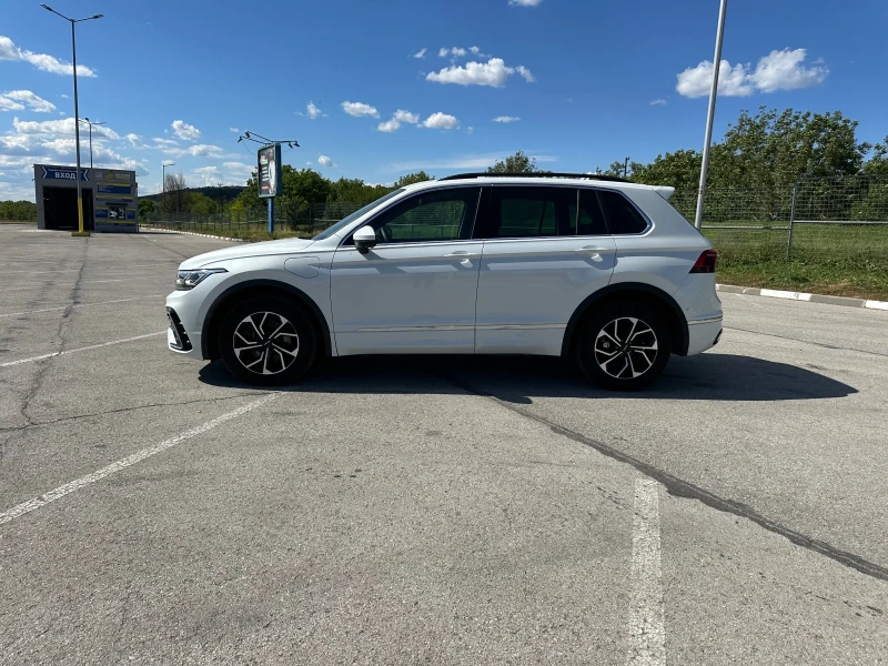 VW Tiguan R line, снимка 4 - Автомобили и джипове - 52436394