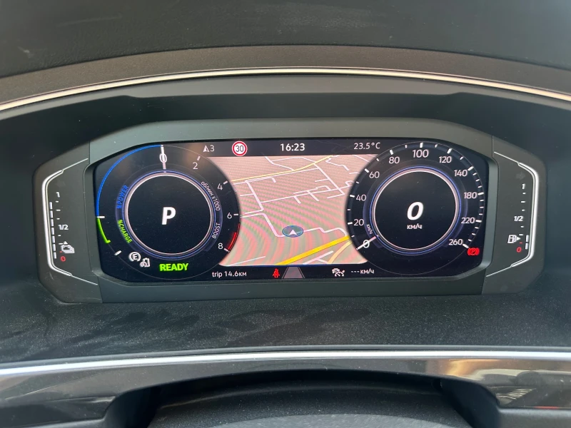 VW Tiguan R line, снимка 3 - Автомобили и джипове - 52436394