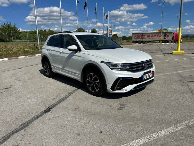 VW Tiguan R line, снимка 9 - Автомобили и джипове - 52436394