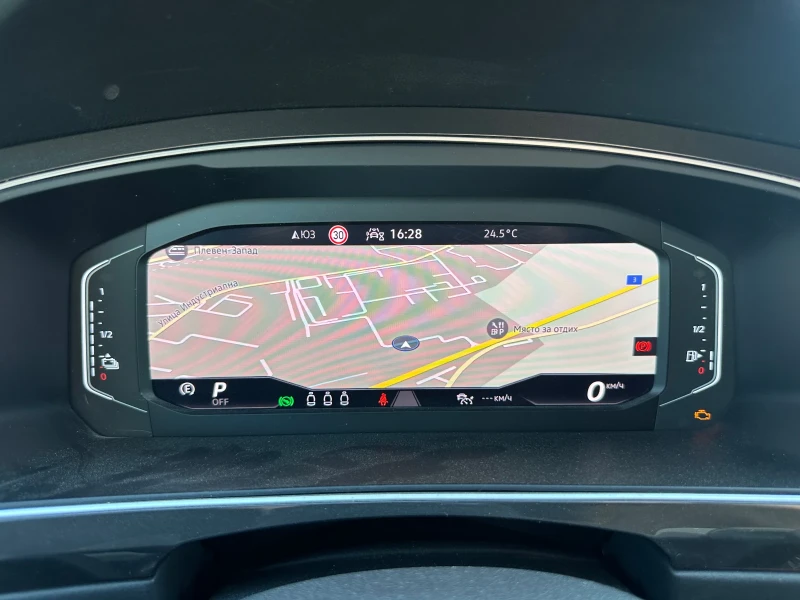 VW Tiguan R line, снимка 14 - Автомобили и джипове - 52436394