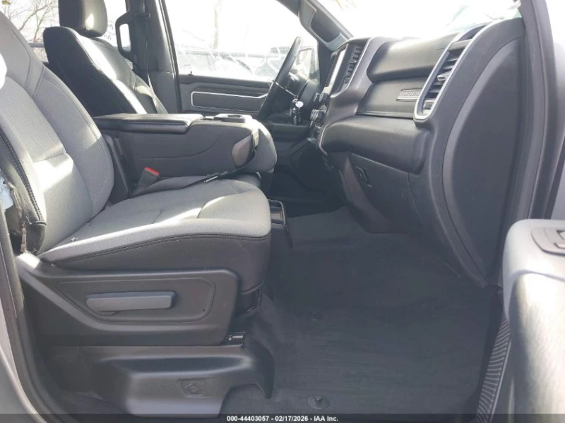 Dodge RAM 1500 3.6l Big Horn 4X4 5'7 Box, снимка 5 - Автомобили и джипове - 53585224