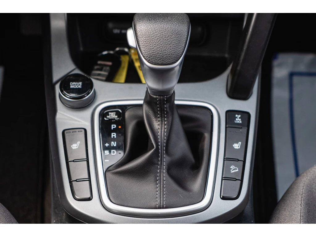 Kia Seltos LX AWD, снимка 10 - Автомобили и джипове - 54162003