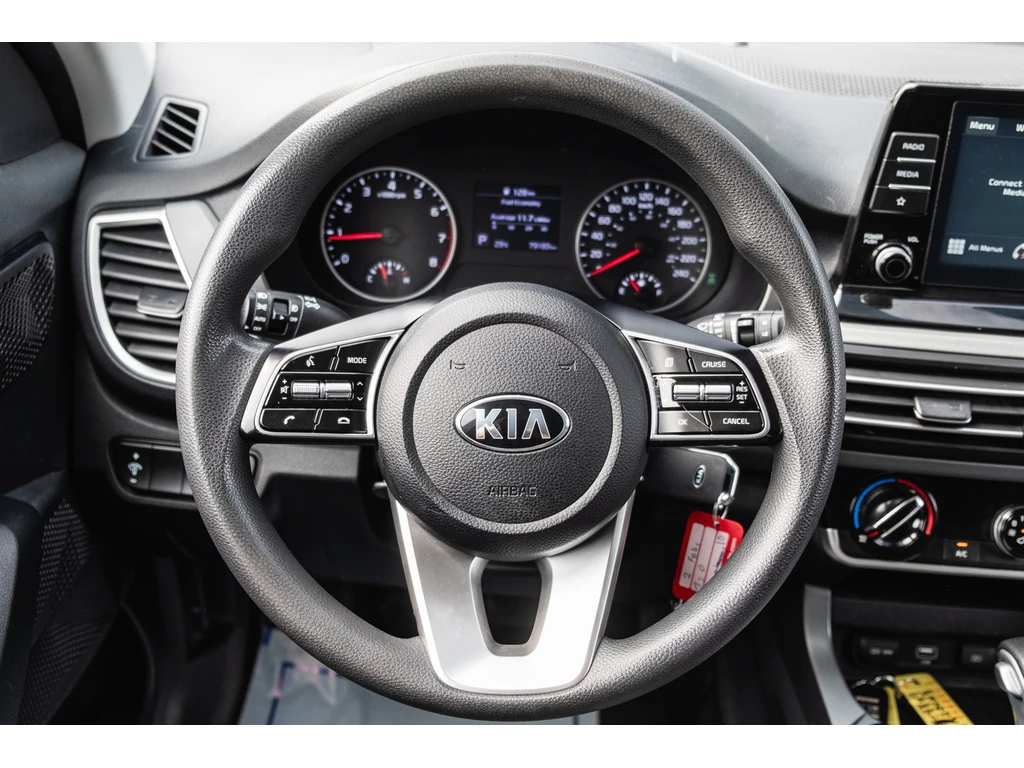 Kia Seltos LX AWD, снимка 8 - Автомобили и джипове - 54162003