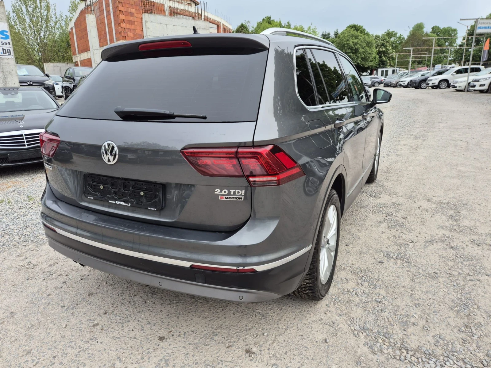 VW Tiguan 2.0tdi+ 4x4, снимка 2 - Автомобили и джипове - 54485111