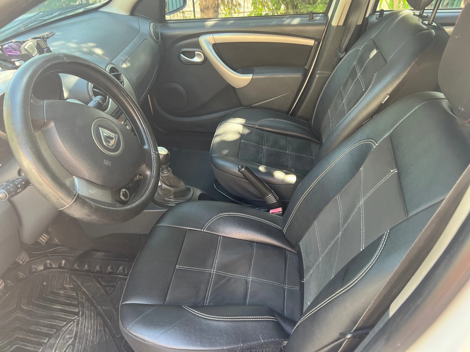 Dacia Duster, снимка 5 - Автомобили и джипове - 54491600