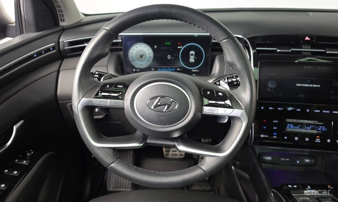 Hyundai Tucson, снимка 12 - Автомобили и джипове - 54633231