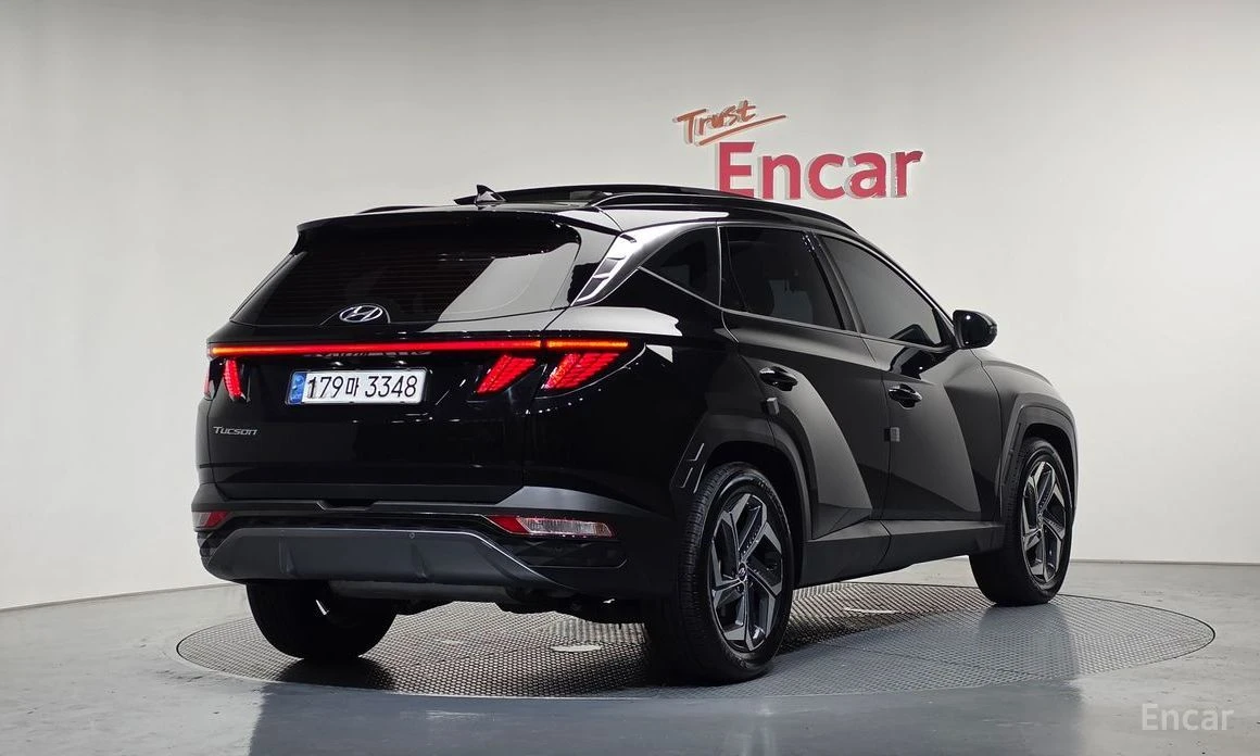 Hyundai Tucson, снимка 2 - Автомобили и джипове - 54633231