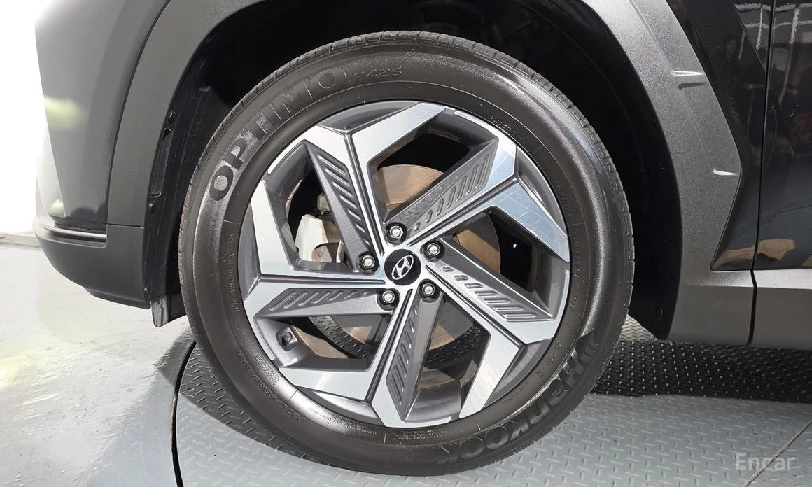 Hyundai Tucson, снимка 5 - Автомобили и джипове - 54633231