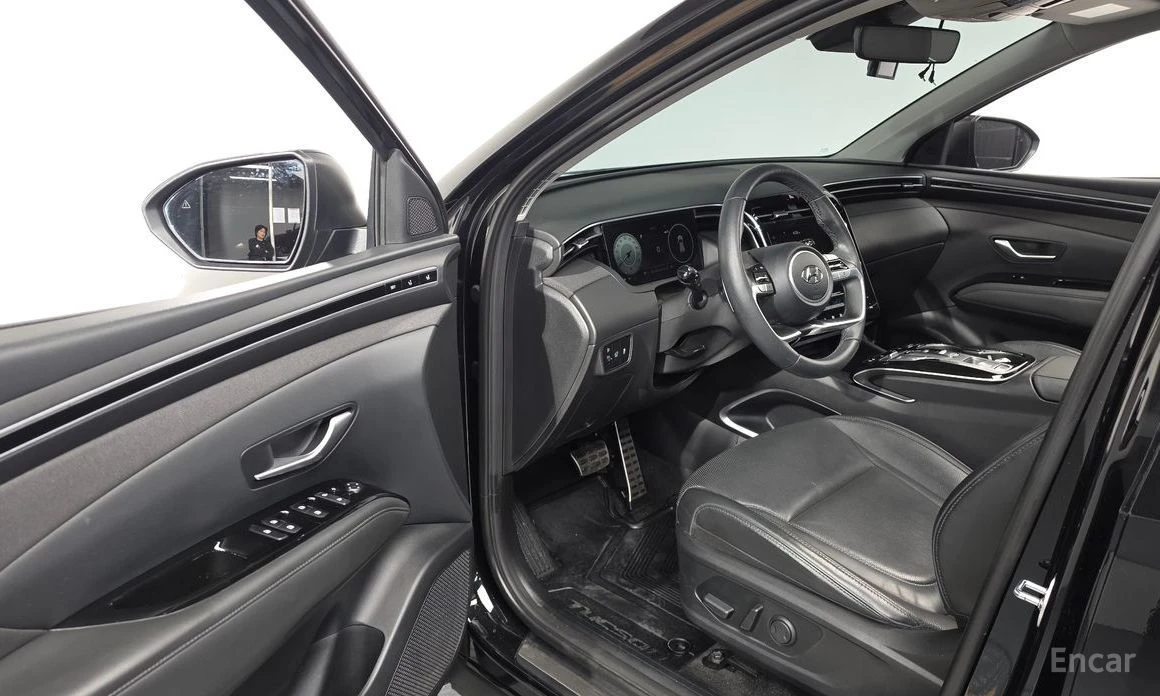 Hyundai Tucson, снимка 10 - Автомобили и джипове - 54633231
