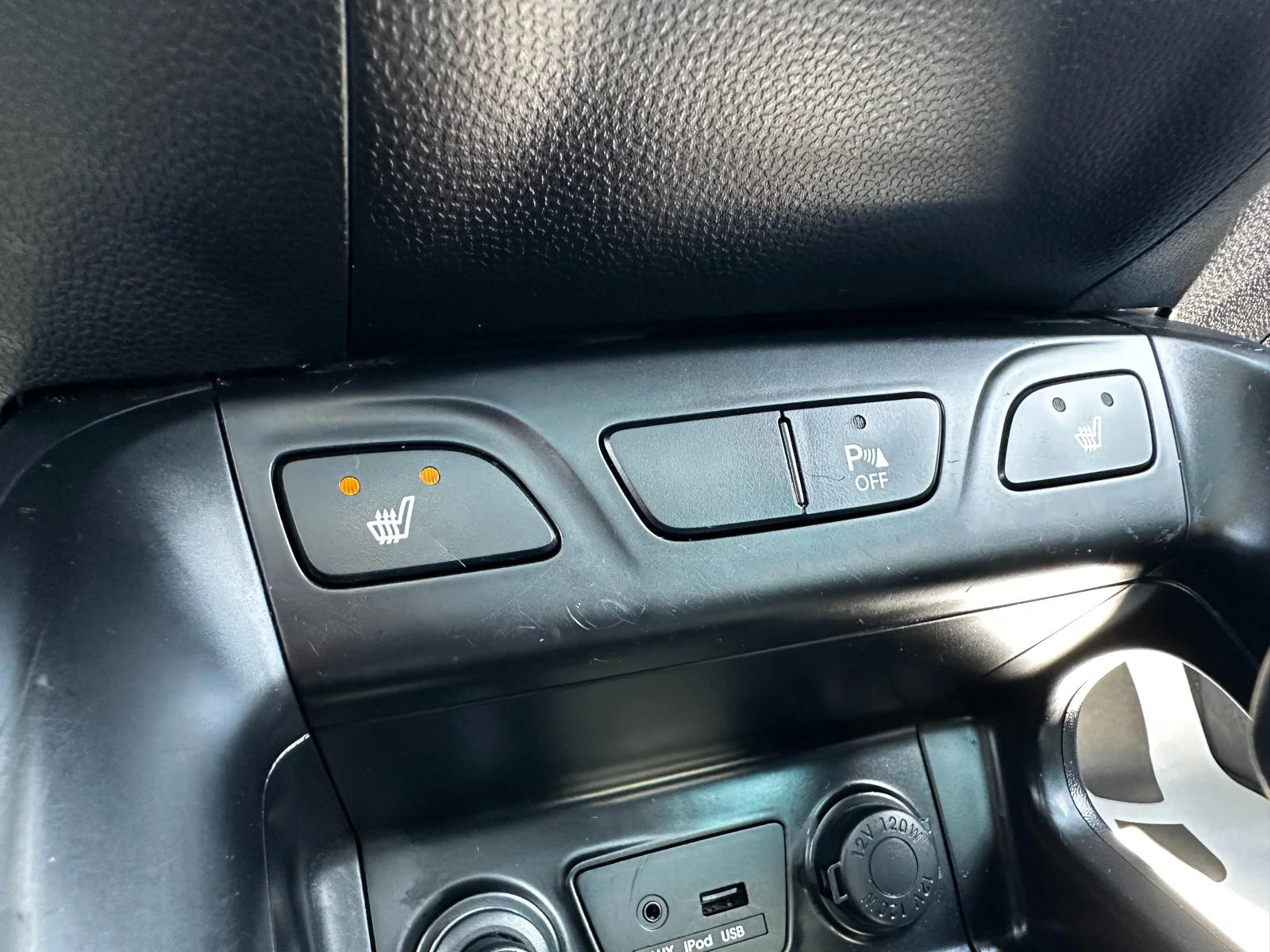 Hyundai IX35 Автомат-4х4-150000хкм!!!, снимка 14 - Автомобили и джипове - 54788876