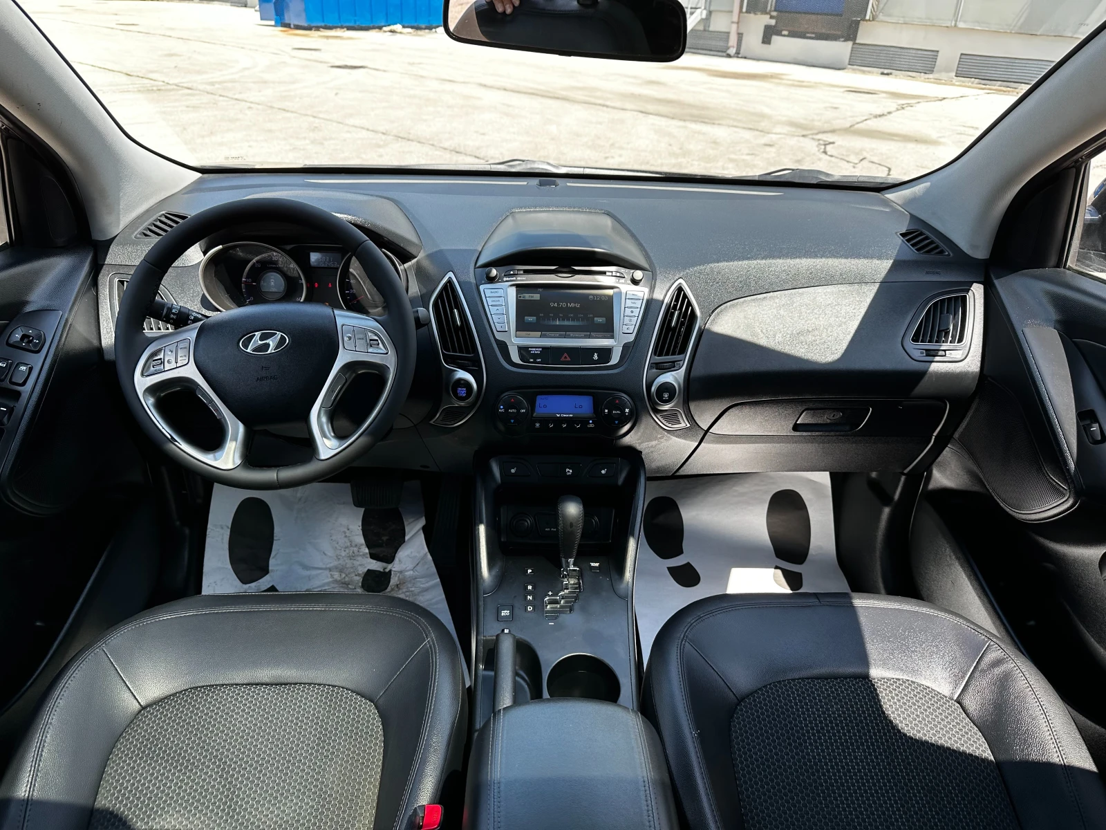 Hyundai IX35 Автомат-4х4-150000хкм!!!, снимка 11 - Автомобили и джипове - 54788876