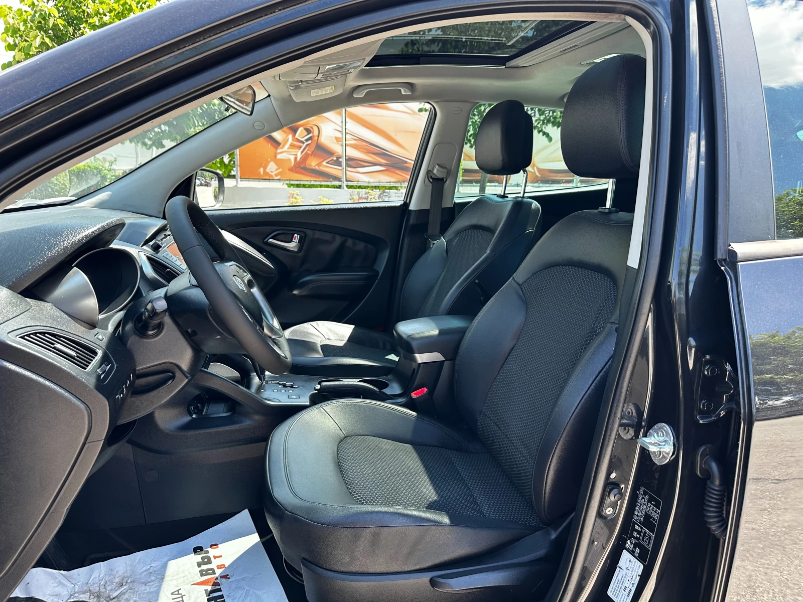 Hyundai IX35 Автомат-4х4-150000хкм!!!, снимка 9 - Автомобили и джипове - 54788876