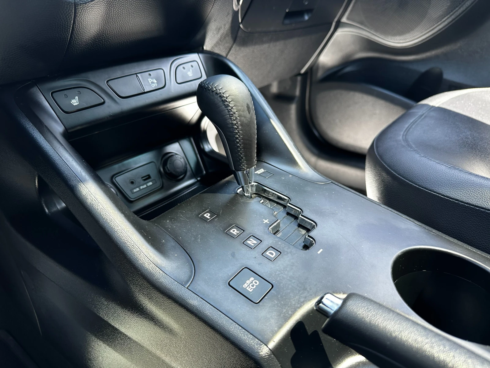 Hyundai IX35 Автомат-4х4-150000хкм!!!, снимка 13 - Автомобили и джипове - 54788876