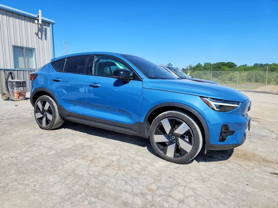 Volvo XC40 RECHARGE ULTIMATE AWD, снимка 4 - Автомобили и джипове - 54970332