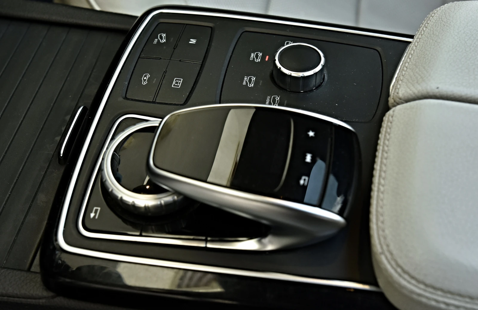 Mercedes-Benz GLE 350 COUPE, снимка 13 - Автомобили и джипове - 55014687